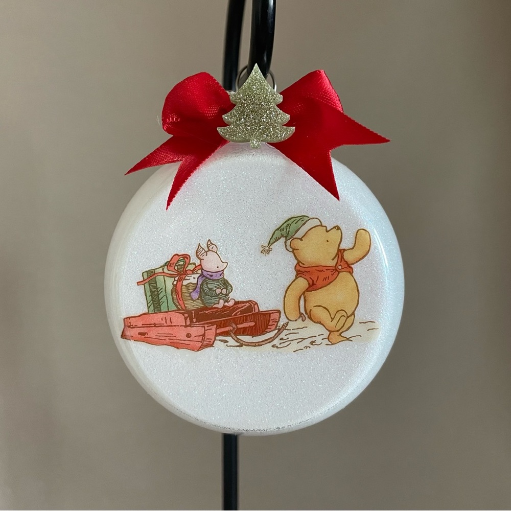 Handmade Disney Winnie The Pooh & Piglet 3 1/2” Ball Shaped Acrylic Ornament~New - Picture 3 of 7
